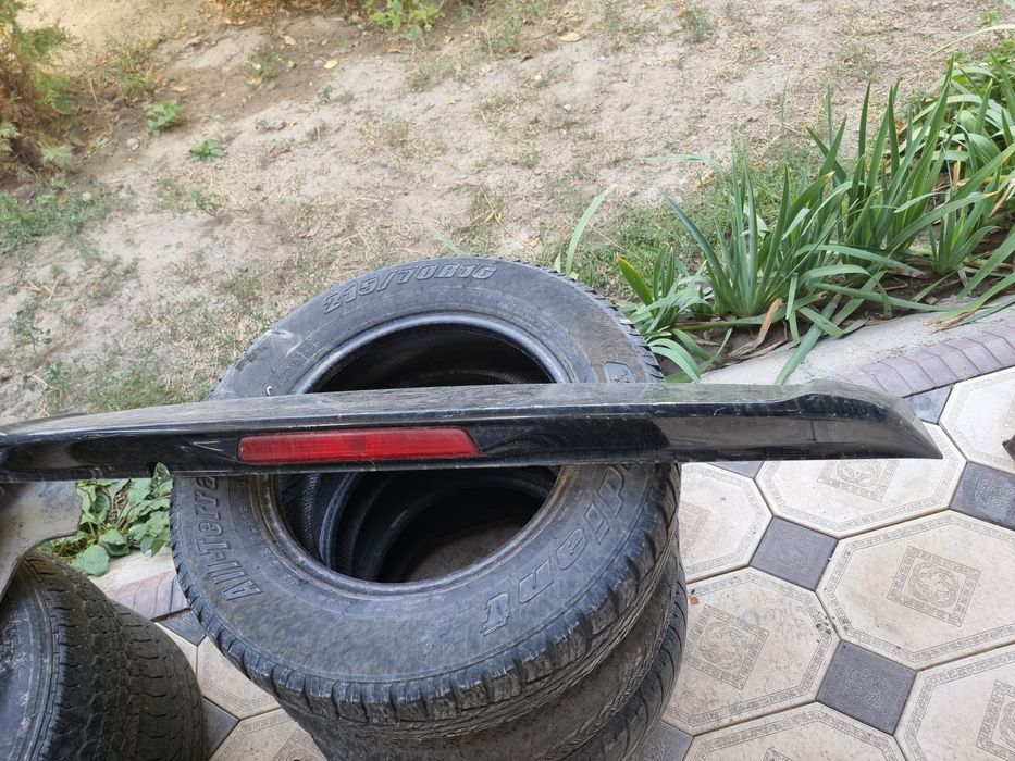 спойлер багажника на тойота альфард