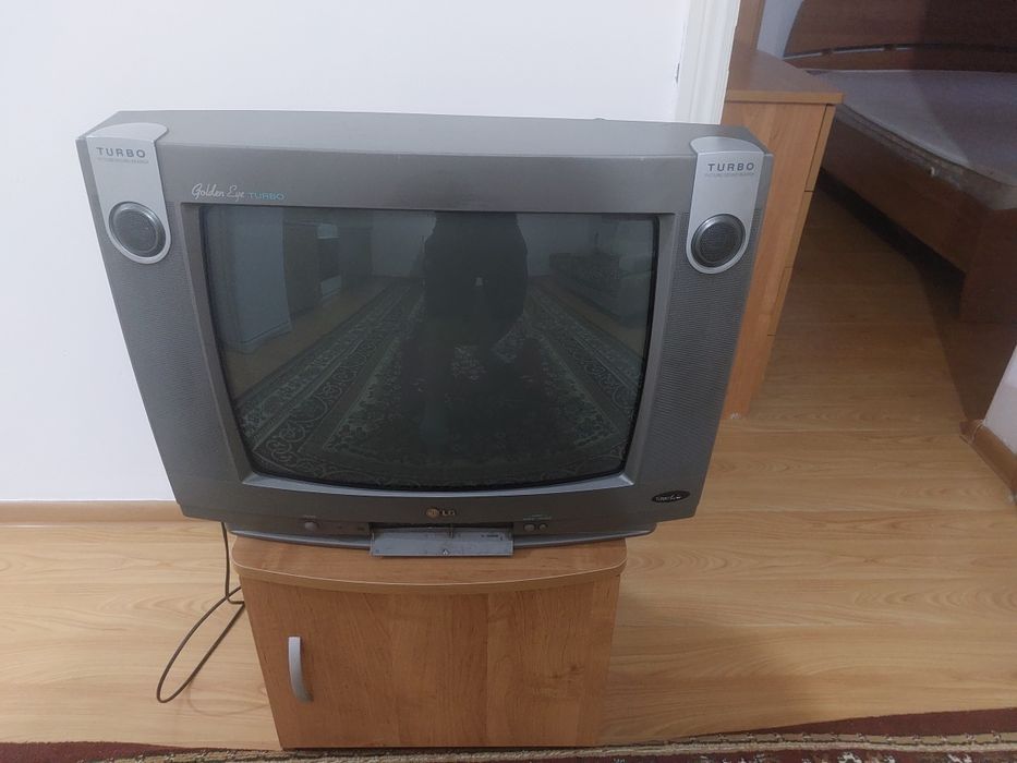 Продам телевизор LG