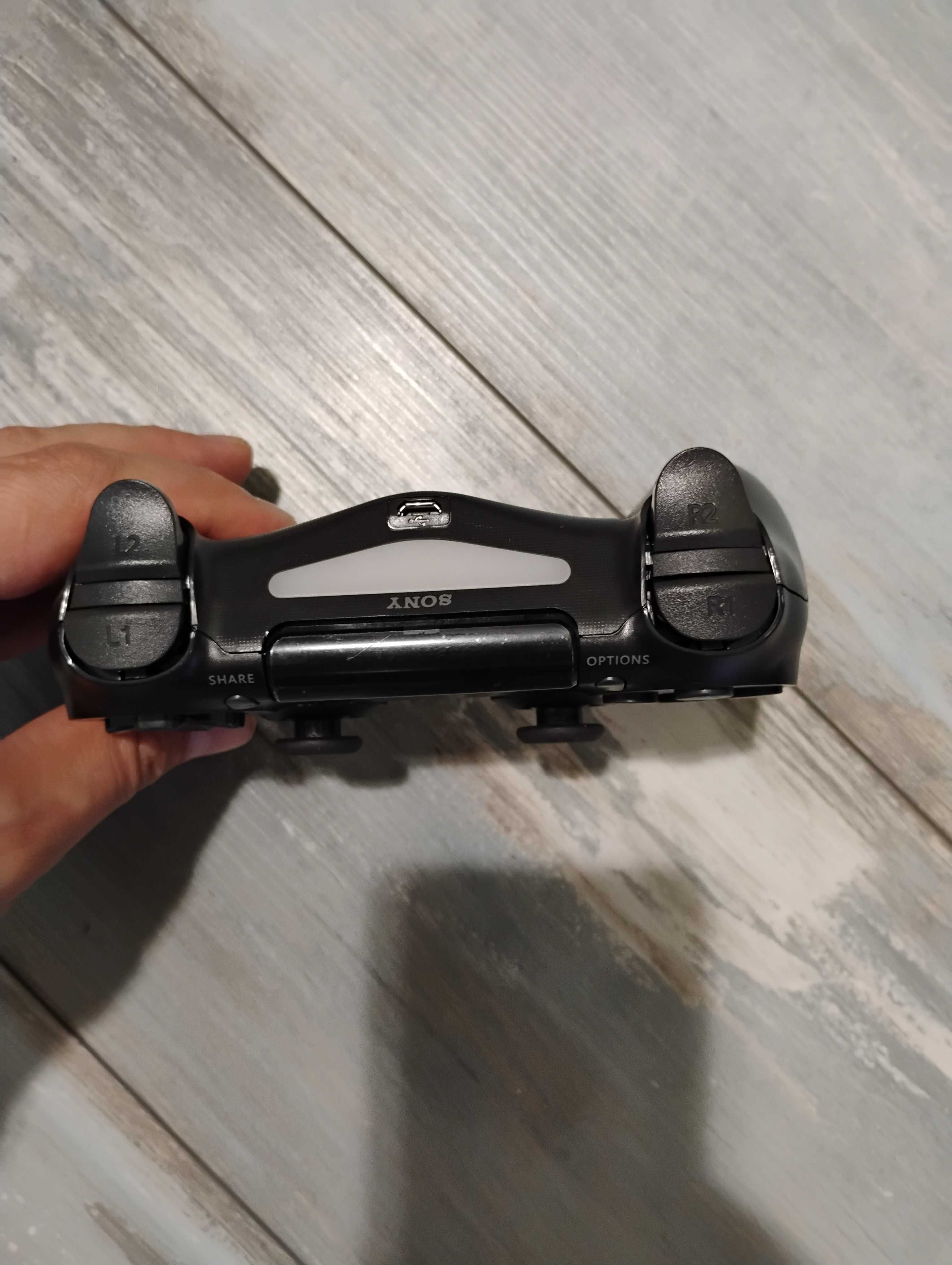 Ps4 контролер / джойстик