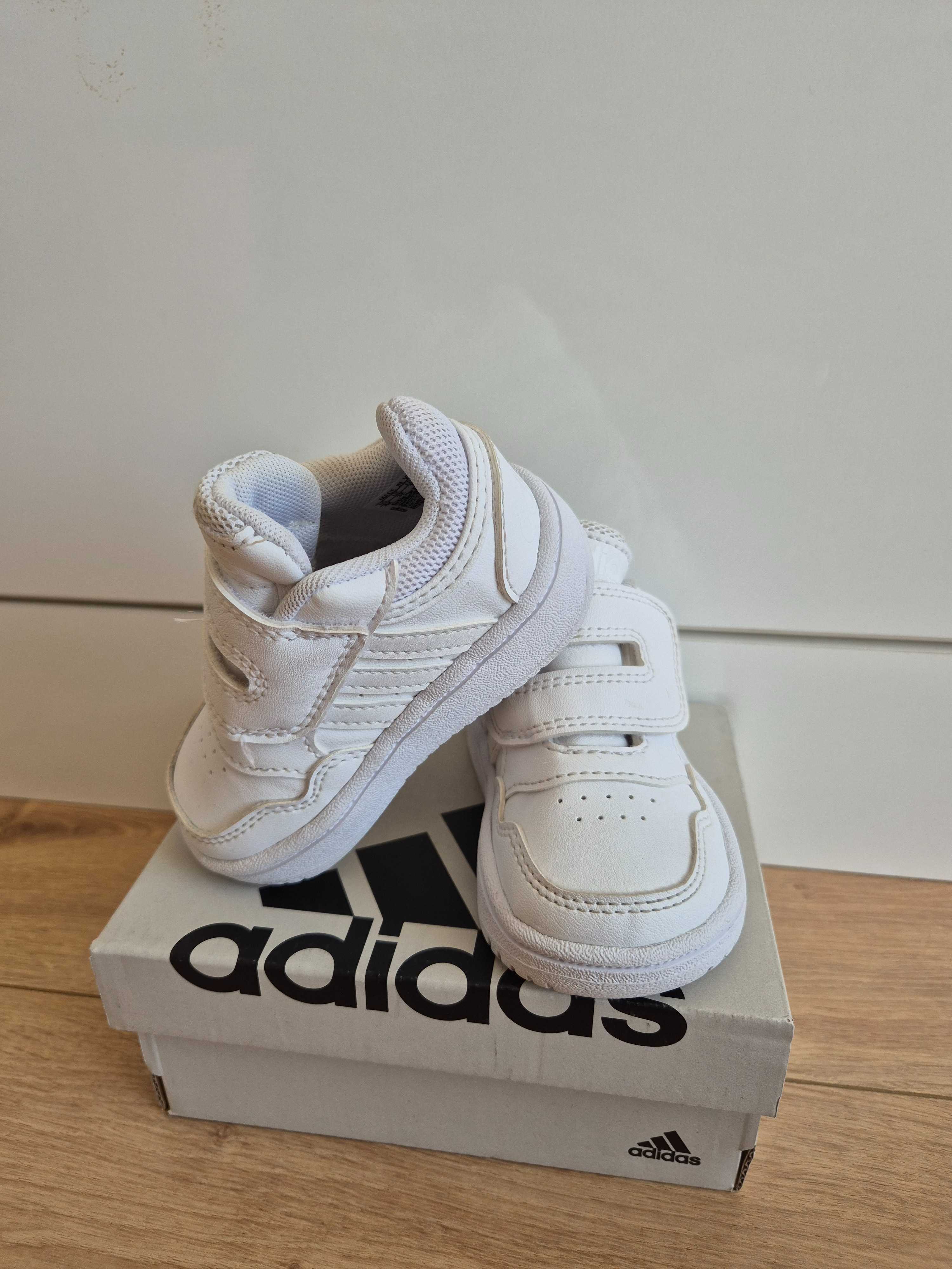 Бебешки маратонки Adidas