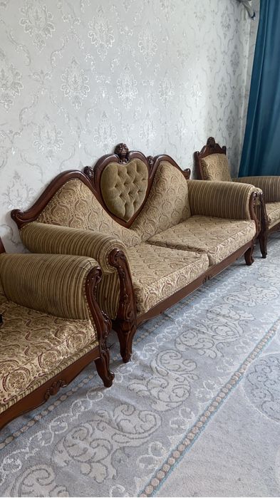 Диван для гостинной 100000т