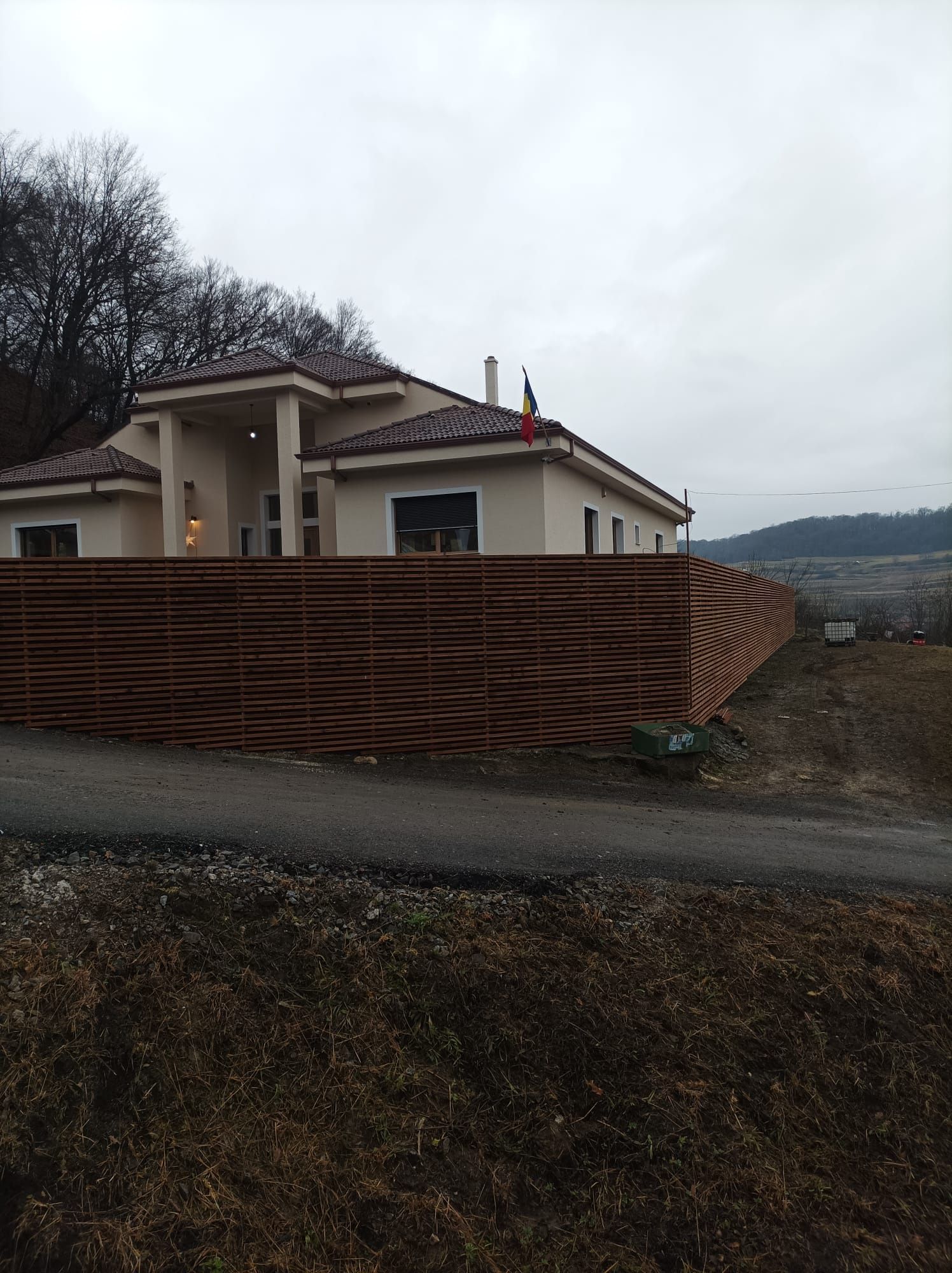 Riflaje de mascare ziduri beton sau caramida