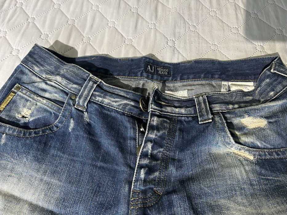 AJ Armani Jeans оригинални дънки в перфектно състояние