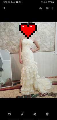 Платье свадебное,