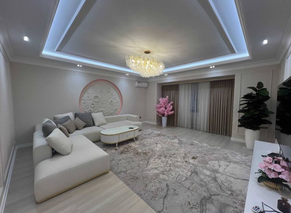 Сдаётся 3х ком квартира на улице Чехова, ор-р: клиника Федорович,108м²