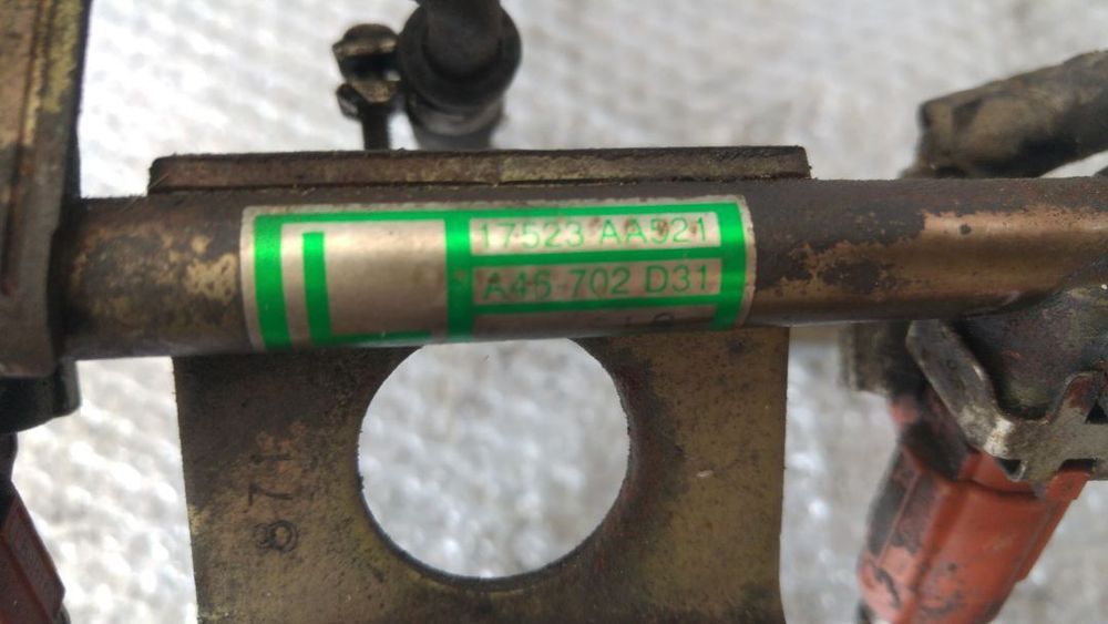 rampa cu injectoare 1.6 benz ej16 subaru impreza 1992-2000 17523aa521 fbjb100