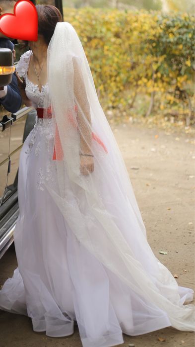 Продается свадебное платье