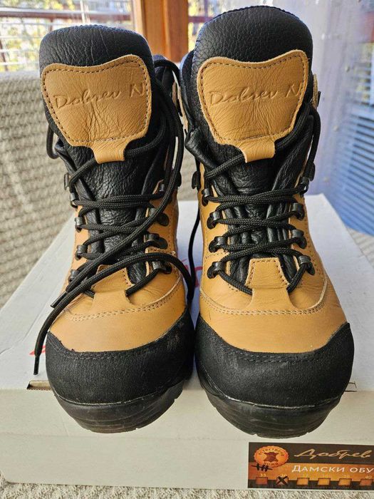 Туристически обувки Dobrev, българско производство, номер 36