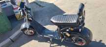 Vând   scuter electric