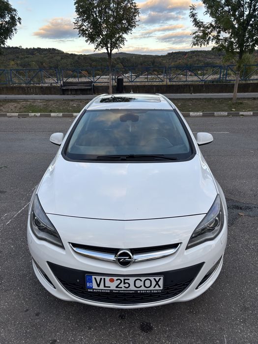 Opel Astra J 2013 2.0 cdti full
