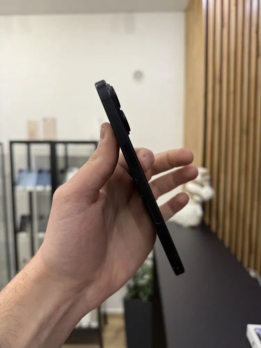 iPhone 16 in garantie, ca nou