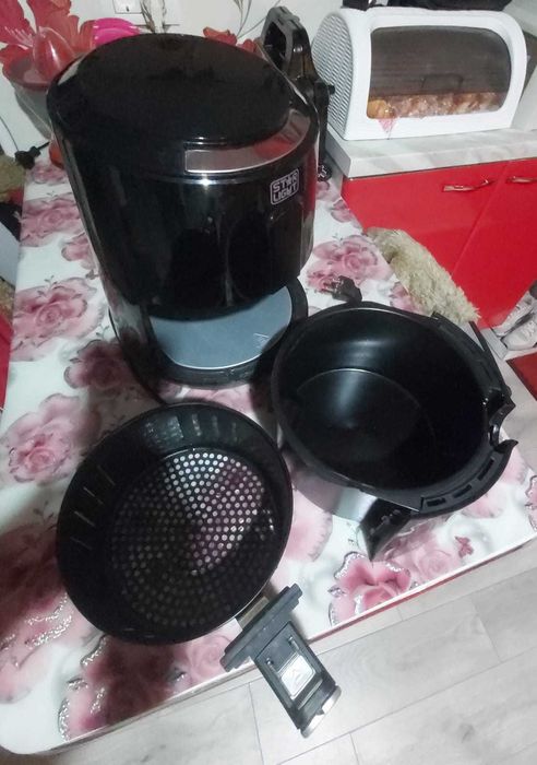 Airfryer Star-Light, 1300W, 2.6L, 8 Programe Digitale