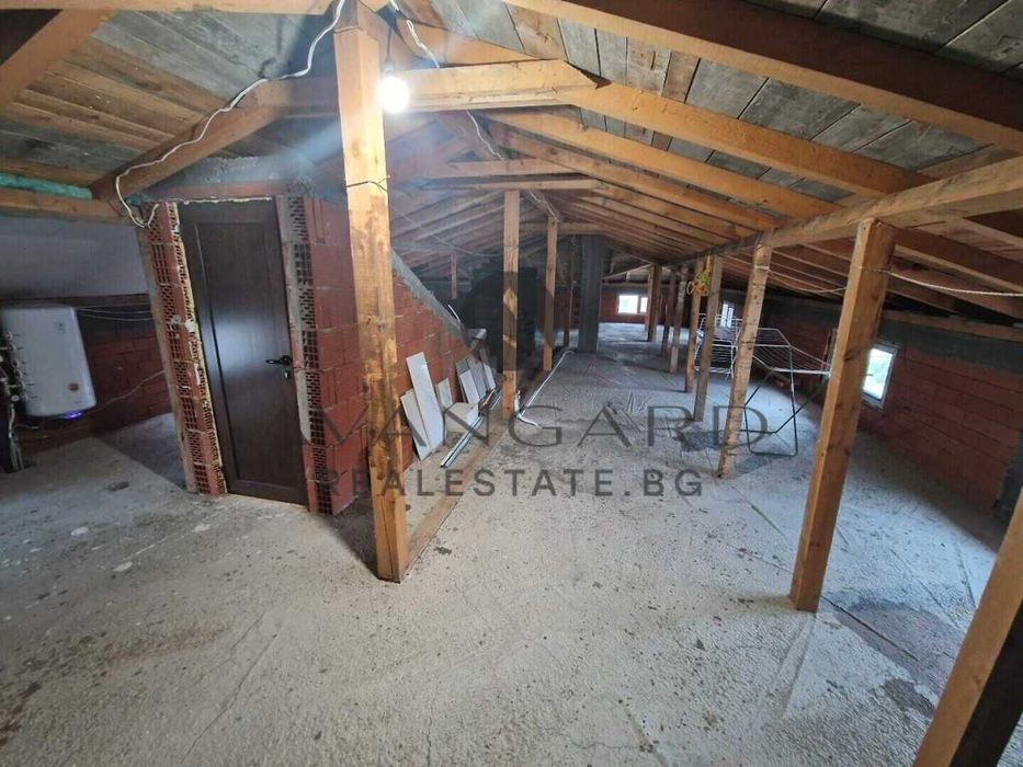 Продава се Къща в Пловдив, Остромила - 162 кв.м за 2328 €/кв.м - Снимка #10