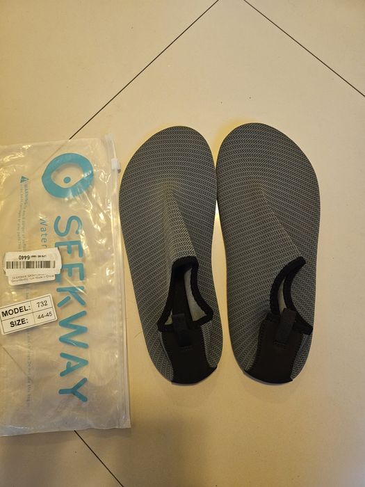Papuci de apă numărul 44 45