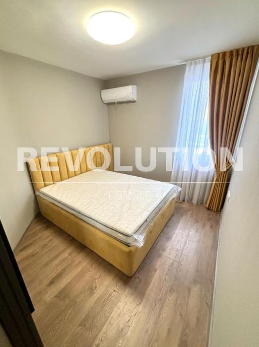 Продава се Тристаен апартамент в Пловдив, Съдийски - 103 кв.м за 1602 €/кв.м - Снимка #2