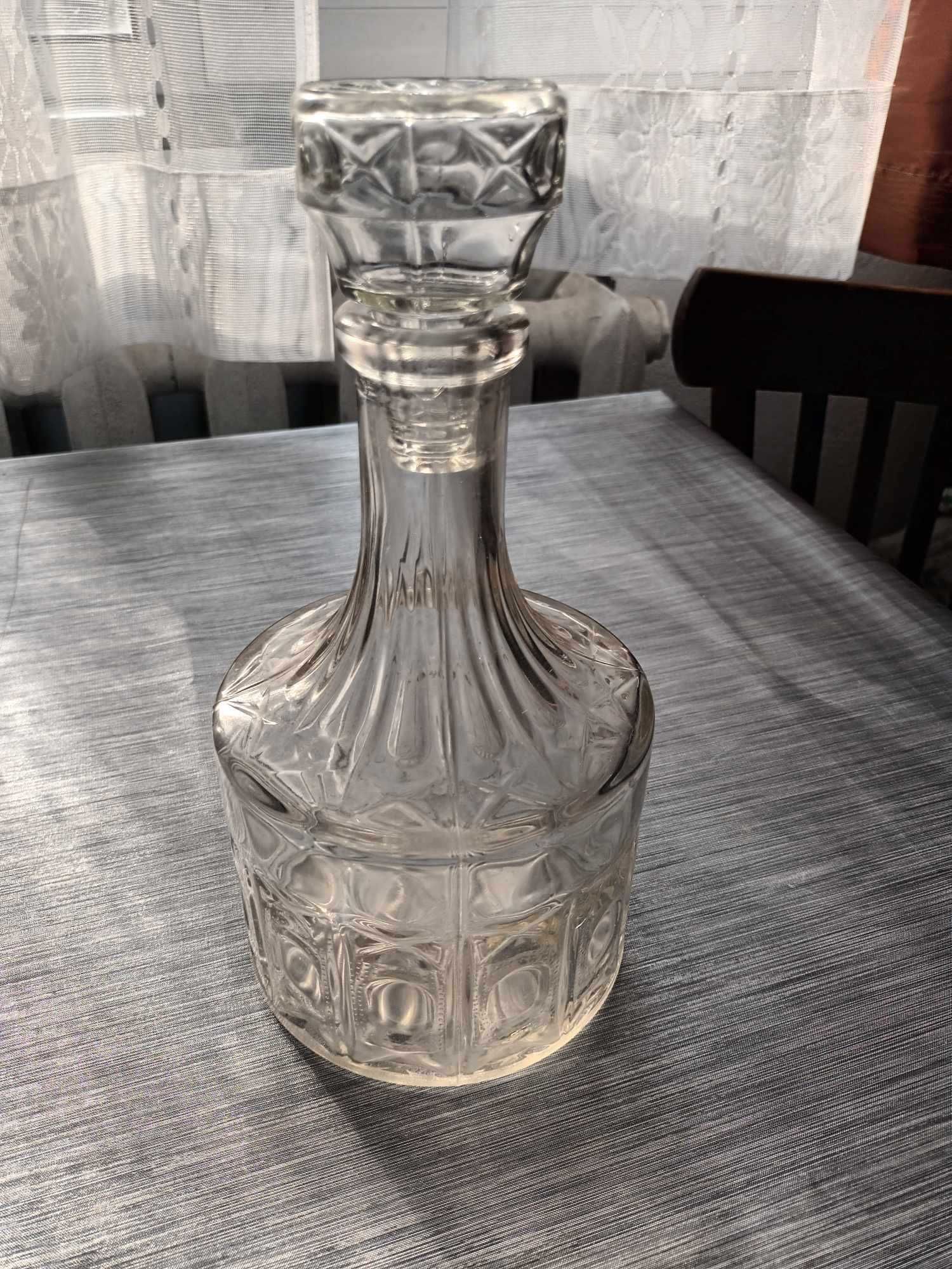 Продавам старинни неща
