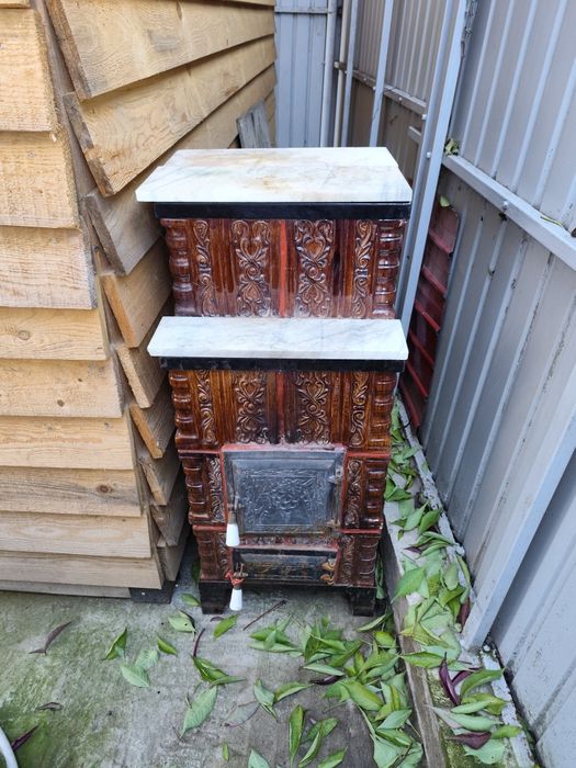 Soba de teracota de vanzare