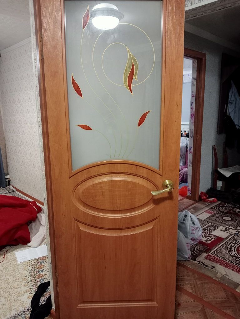 продается двери, в хорошем состоянии.