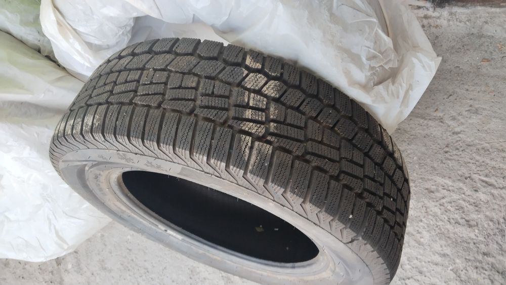 Резина 16я новая