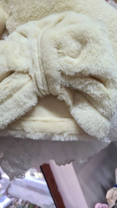 Set de botez pentru fetite alb,rochita cu dantela alba si blanita.