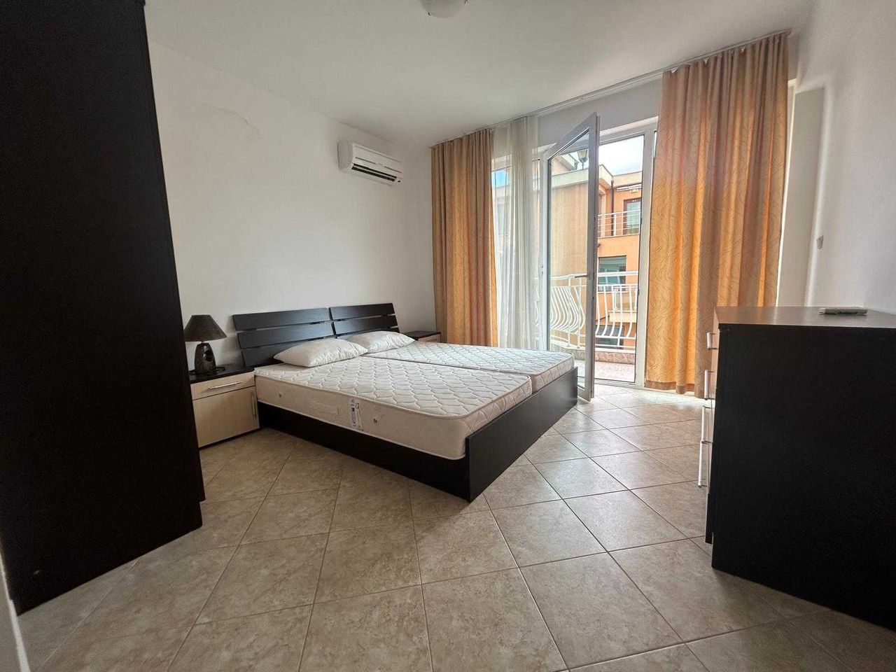 Продава се Тристаен апартамент в к.к. Слънчев бряг - 88 кв.м за 950 €/кв.м - Снимка #5