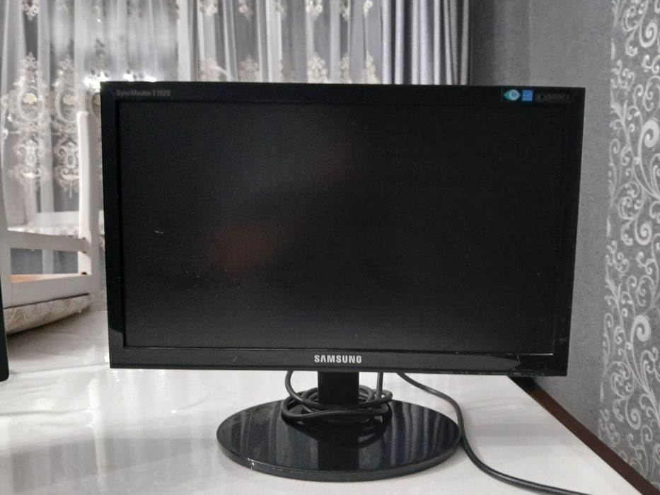 Samsung SyncMaster E1920