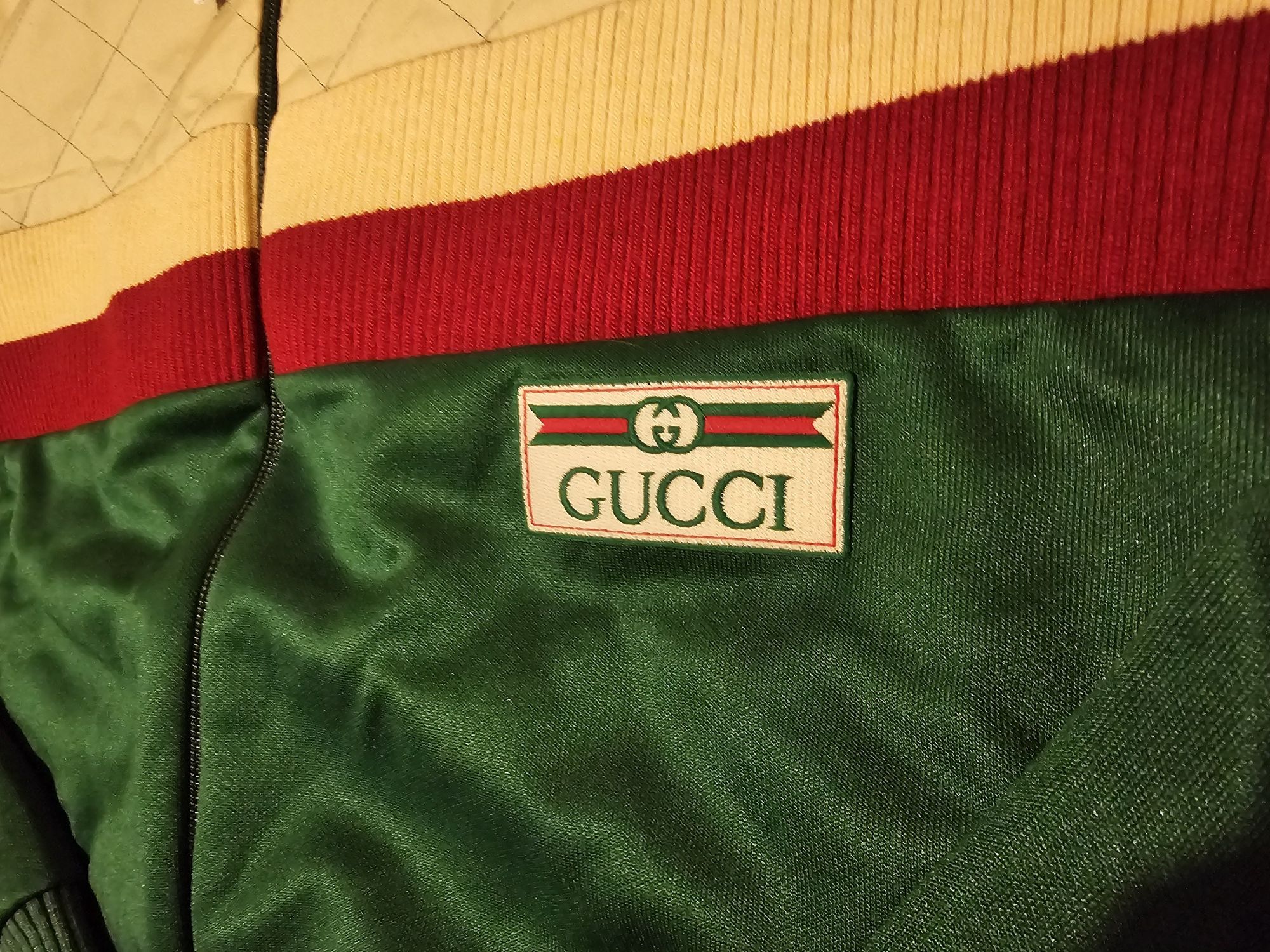 Яке Gucci Technical Jersey L размер ново
Men's Green Technical Jersey