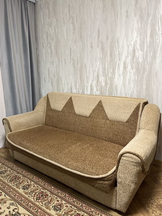 диван с кресслом в хорошем состояний мягкий классный диван