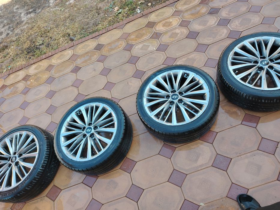 СРОЧНО Продается Комплект Колес