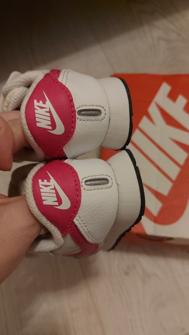 Nike pink adidasi fete mar.22  12cm