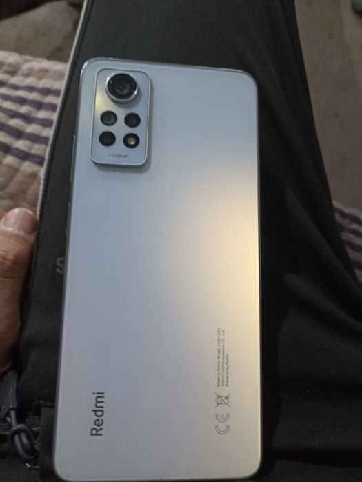 Продаю телефон ноут 12 про