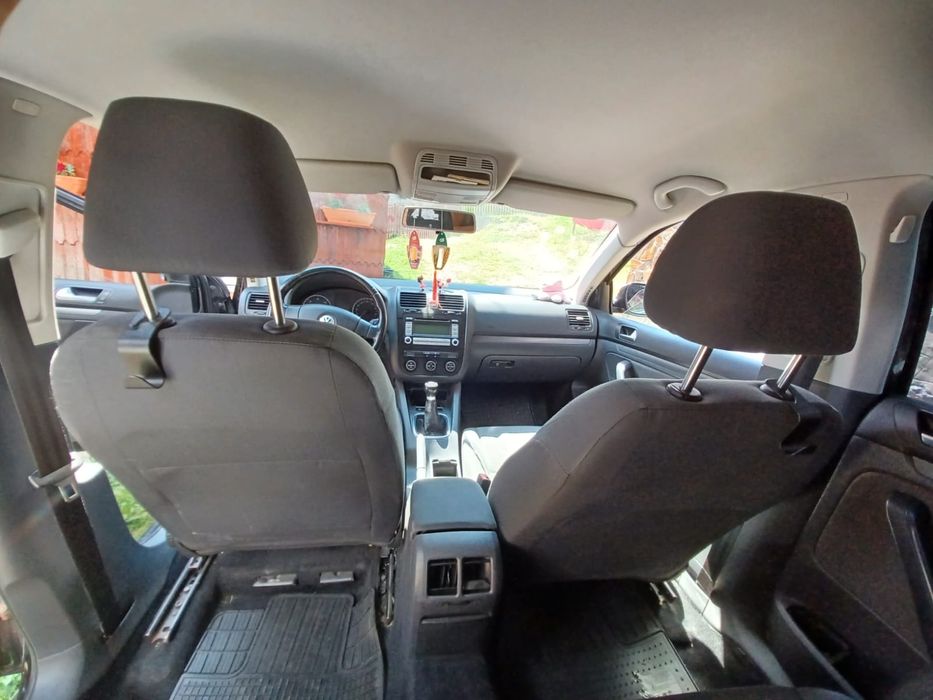 Vând golf 5 ,4 motion