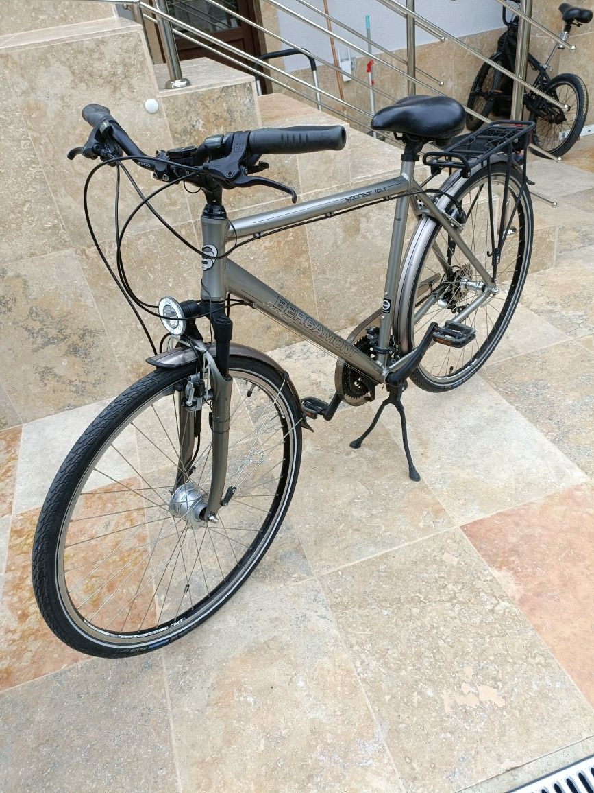 Bicicleta roti 28,Bergamont sponsor tour frane lichid magura ,dinam,56