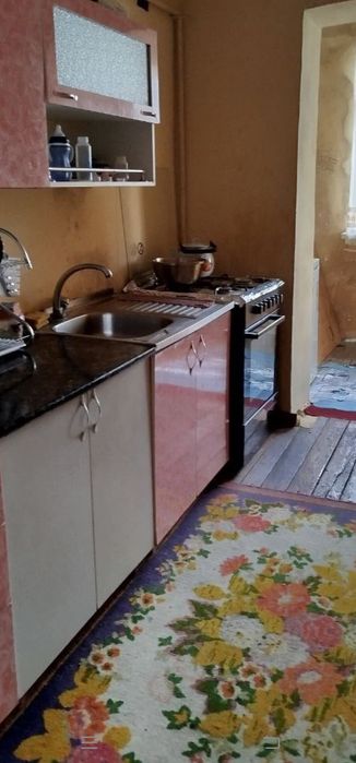 Срочна сотилади 2 хона квартира