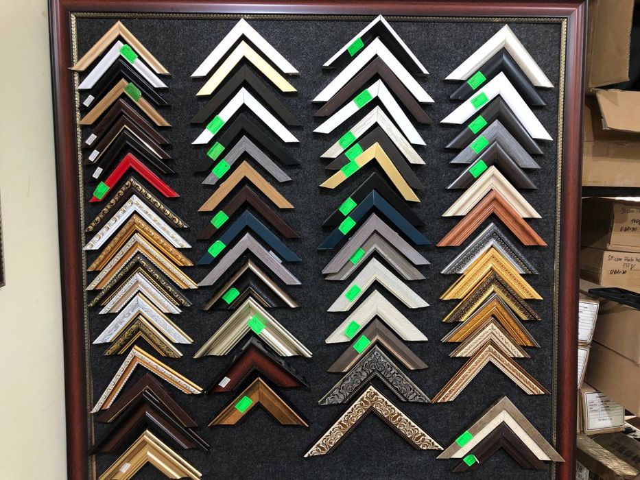 Рамки для картин и фото