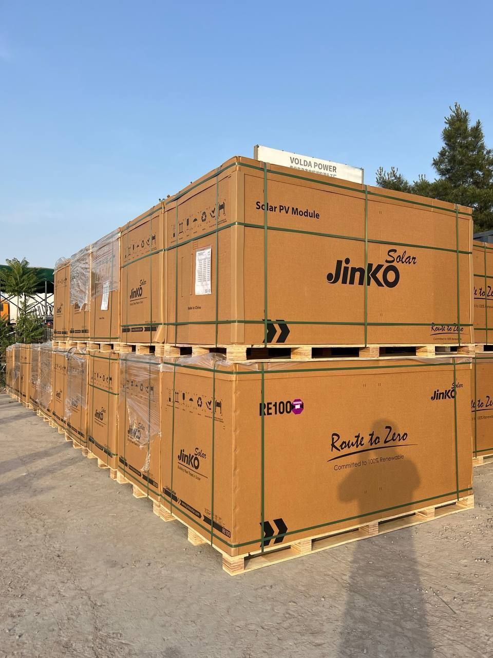 Quyosh panellari ReneSola 640w jinko/Солнечные панели ReneSola 640w