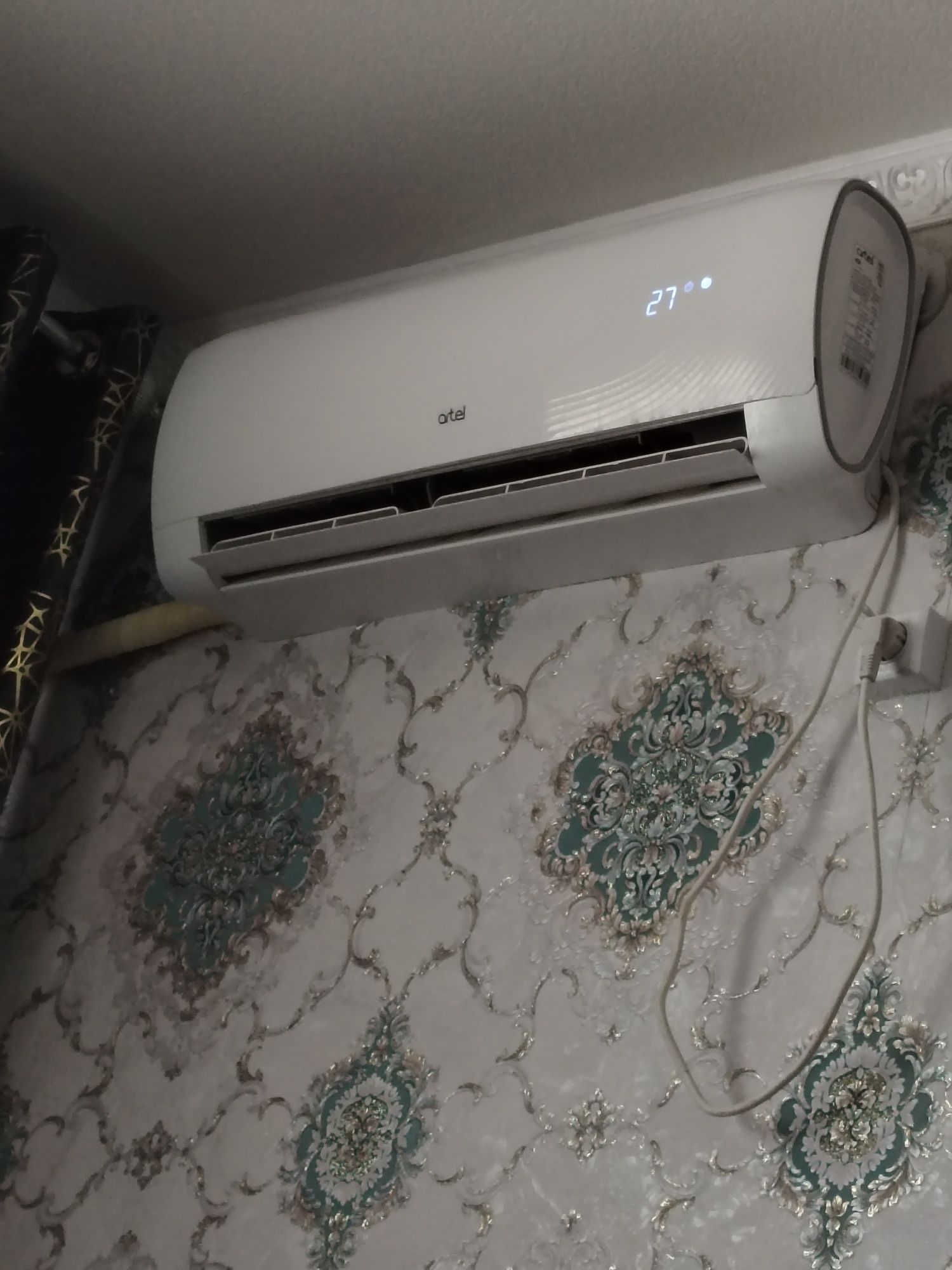 Продаётся кондиционер    12 Artel