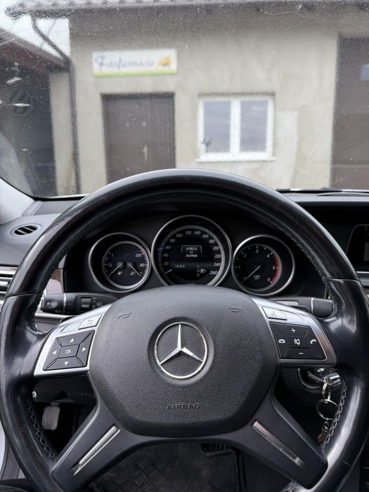 Mercedes E Clsse T W212 250