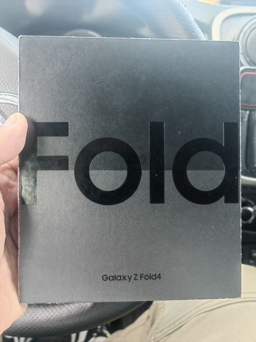 Samsung z Fold4 impecabil