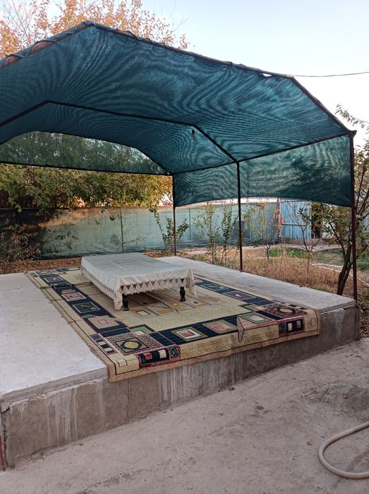 Продается дача   6 сотак не далеко  от Ташкента 40 минут