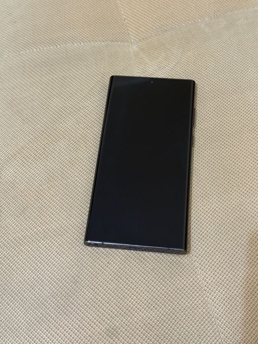 Vând Samsung s22 ultra