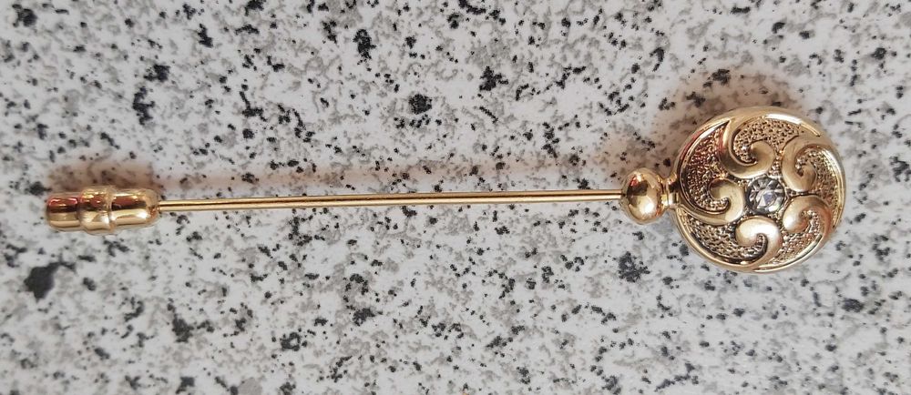 Старинна антикварна златна/18  кар.позлатена немска игла с брилянти