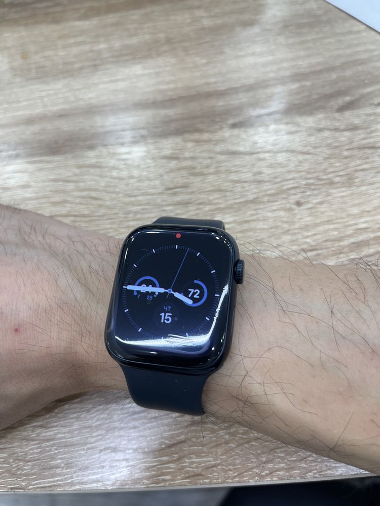 Продам Apple Watch 7 series