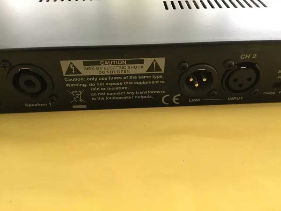 EPA252 AUDAC Двуканален усилвател Class-D 2 x 250W EPA 252