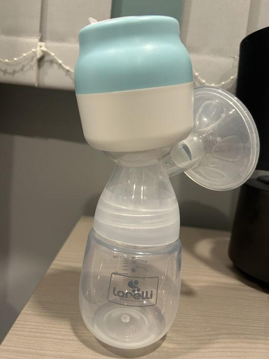 Продавам помпа за кърма + принадлежности за след раждане и кърмене