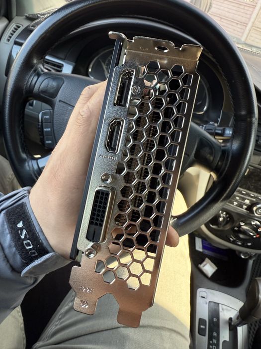 RTX2060 SUPER DUAL 8Gb + i5  10400