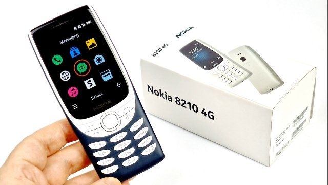 Nokia  8210 4G original