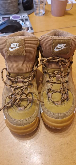 Зимни маратонки Nike 39 номер