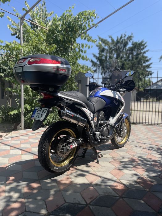 Honda Transalp 700