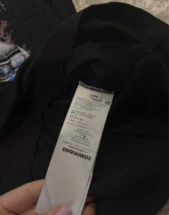Tricou dsquared2 original (nu gucci yzy amiri lv burlon)